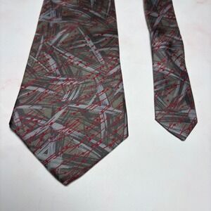 STRATHMORE by Richman‎ All Silk Necktie Italian Made Abstract Red Gray Pattern